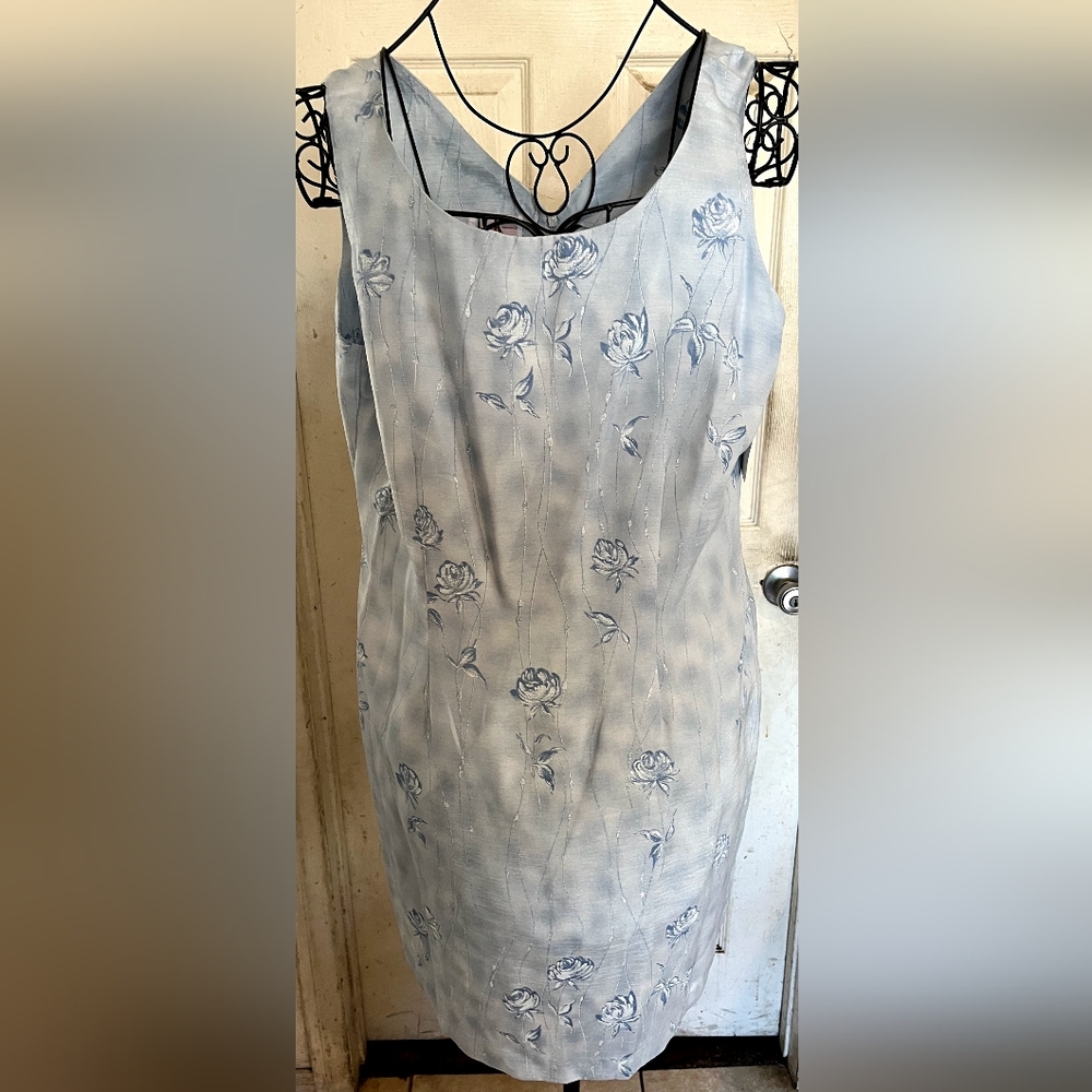 Vintage Elegant Blue and White Sleeveless Sheath Midi Dress